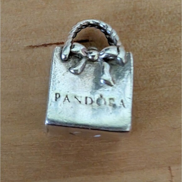 Pandora Shopping Bag Sterling Silver Charm - Picture 1 of 3